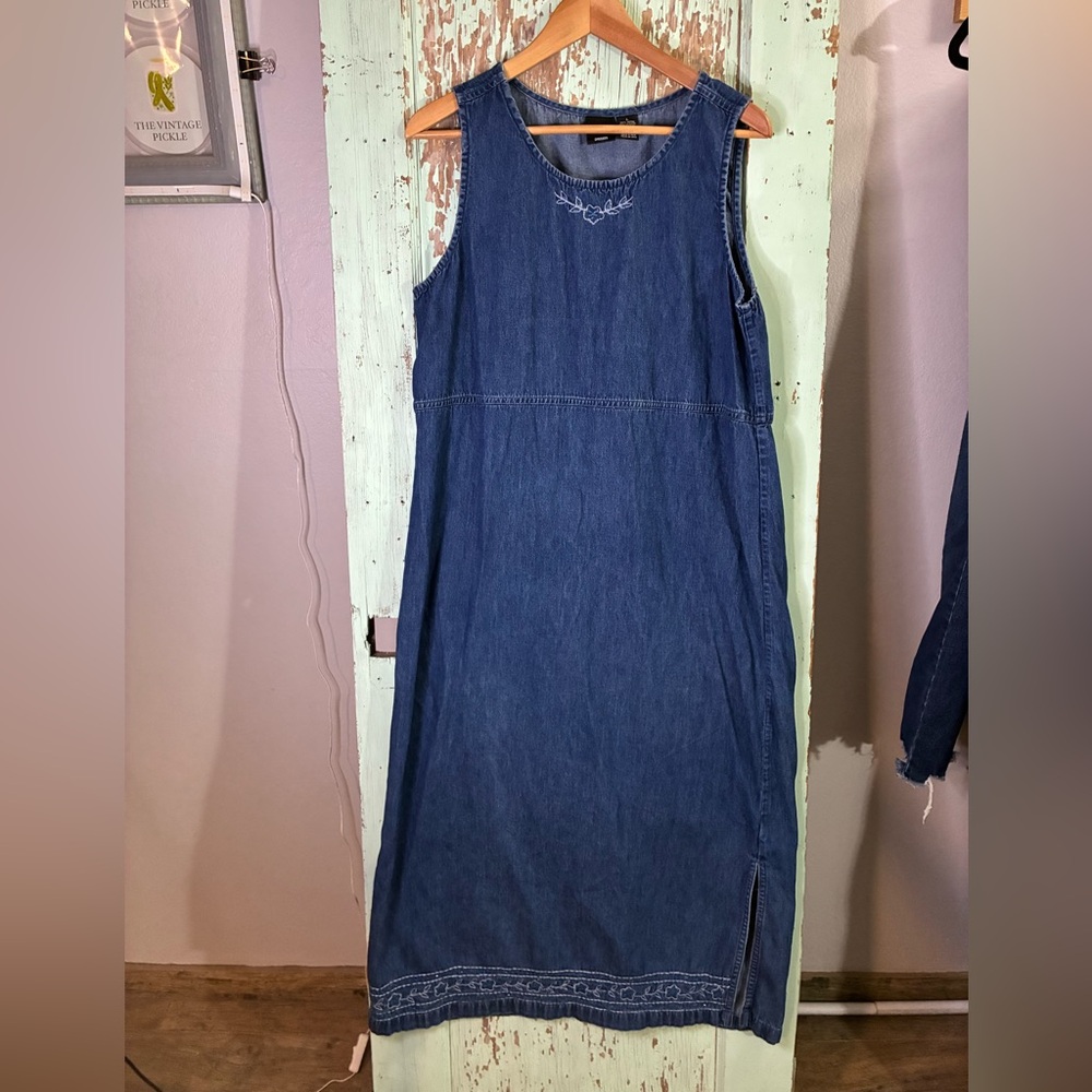 Women’s Erika sleeveless denim dress